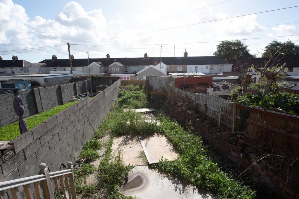 Caswell Street, Llanelli, SA15 1BS